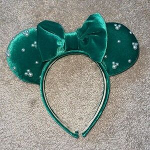 Emerald Green Velvet Minnie Ears Headband with Pearl Accents